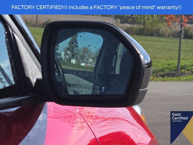 Used 2024 Ford Explorer XLT w/ Equipment Group 202A AWD/4WD image 8