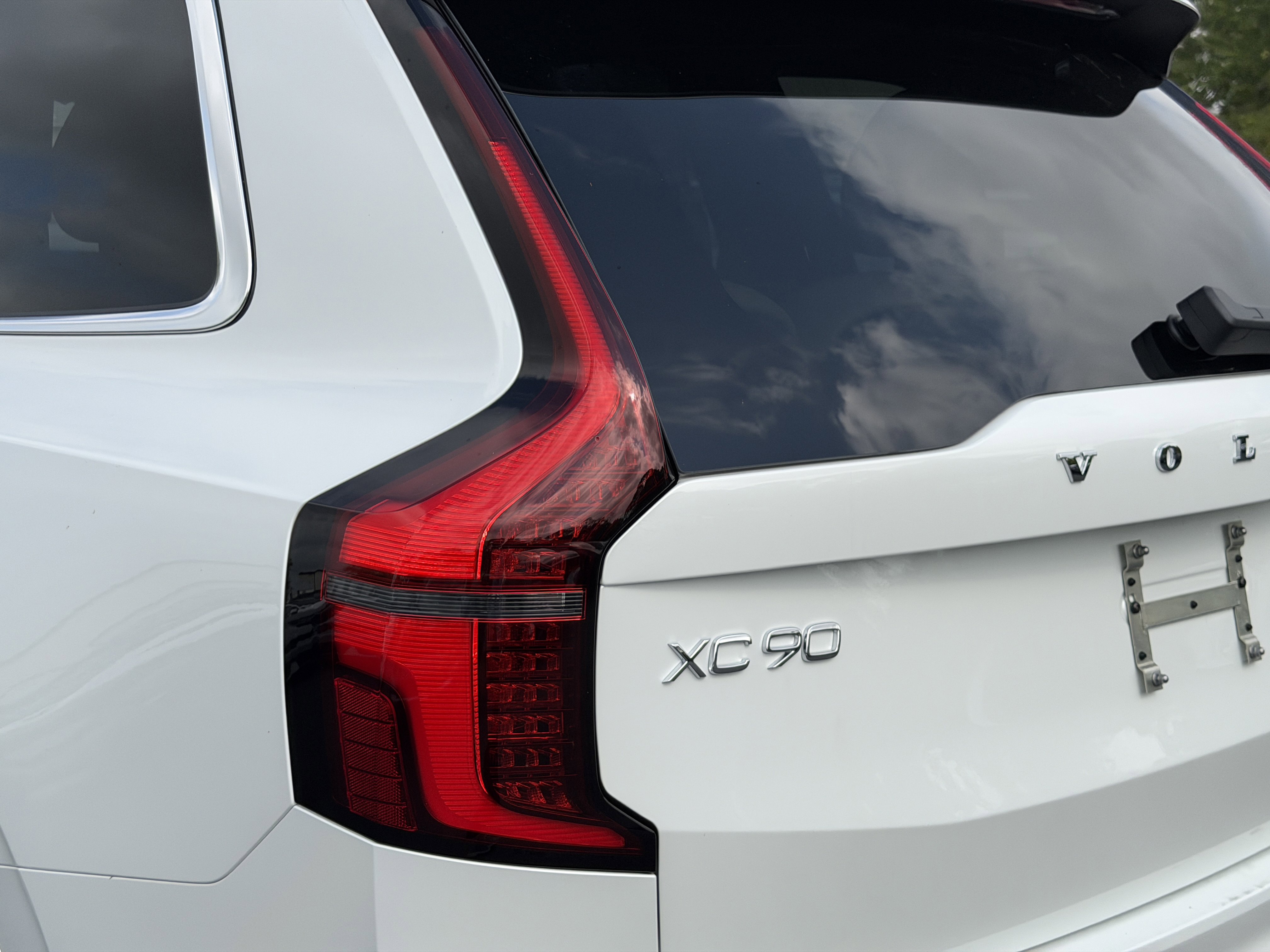 New 2026 Volvo XC90 B5 Ultra w/ Protection Package AWD/4WD image 7