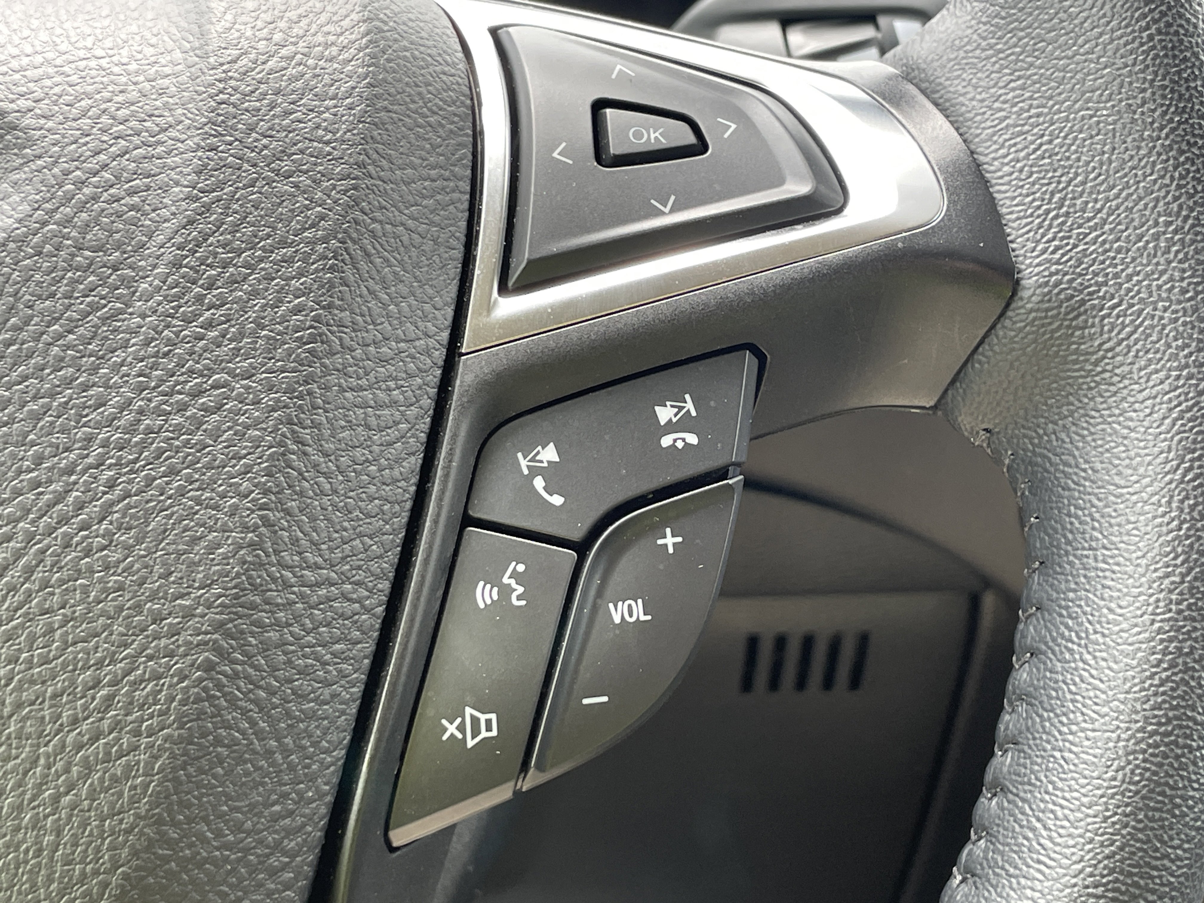 Used 2024 Ford Edge SEL w/ Convenience Package AWD/4WD image 20