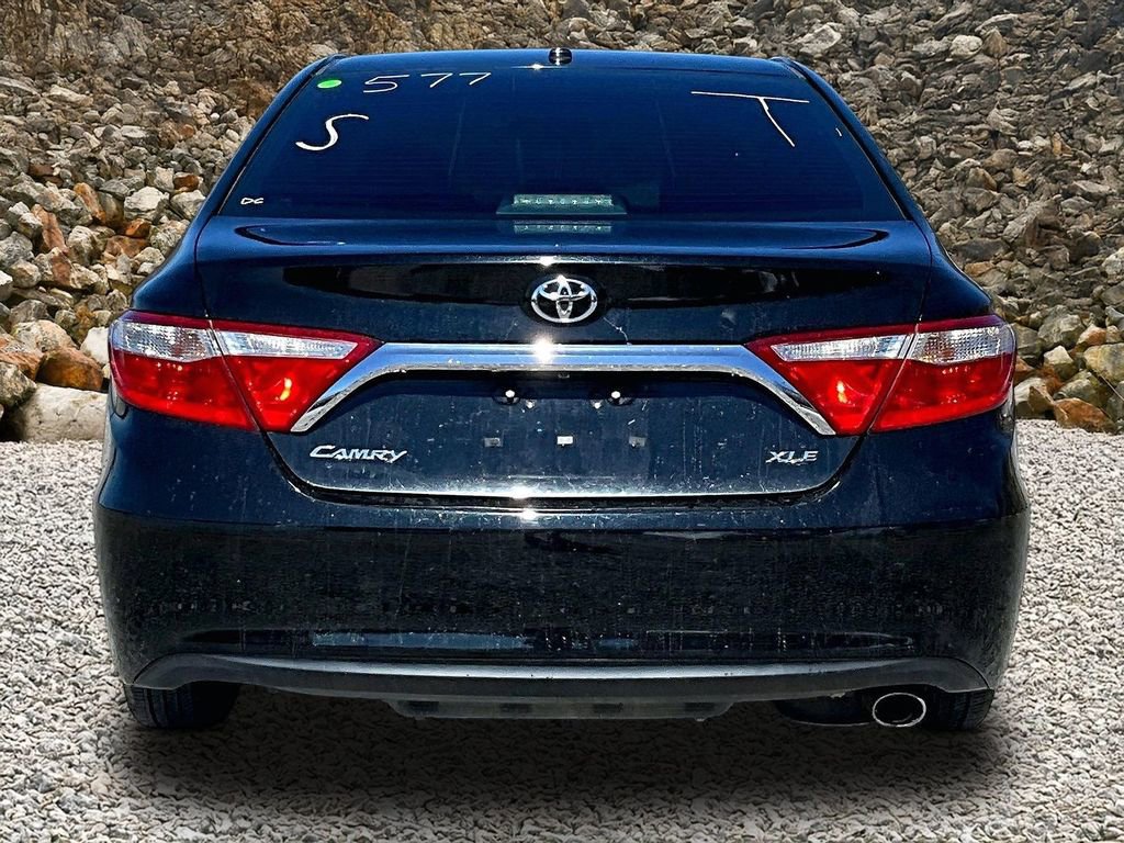 Used 2016 Toyota Camry XLE image 4