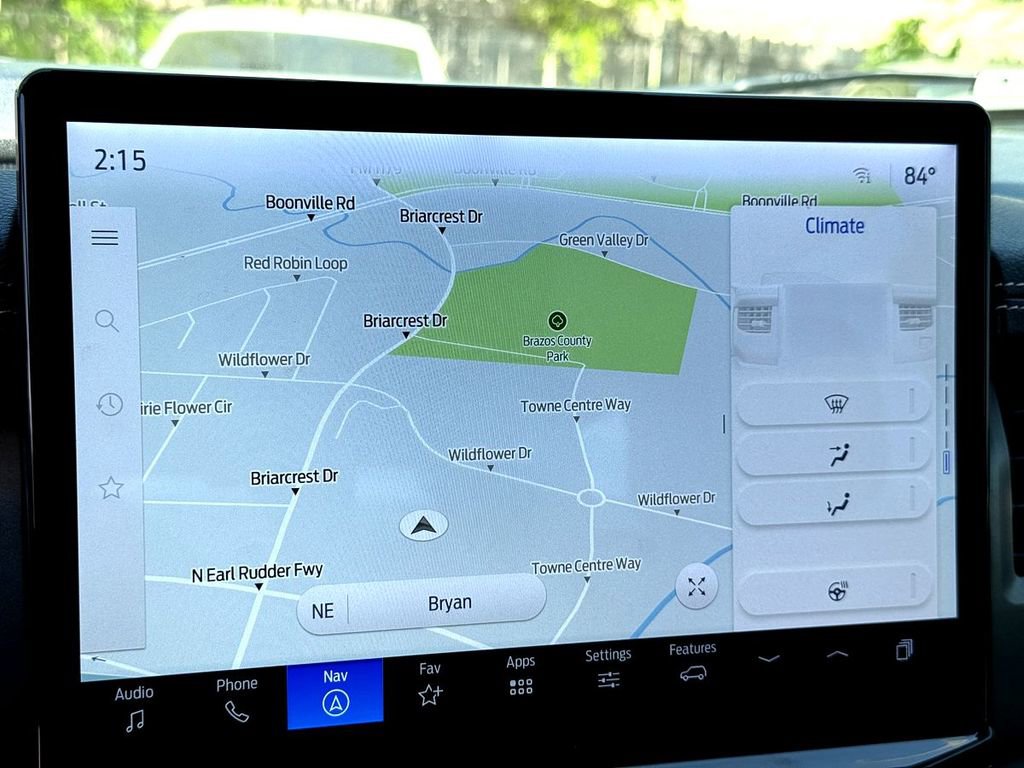 Used 2023 Ford Expedition XLT image 23