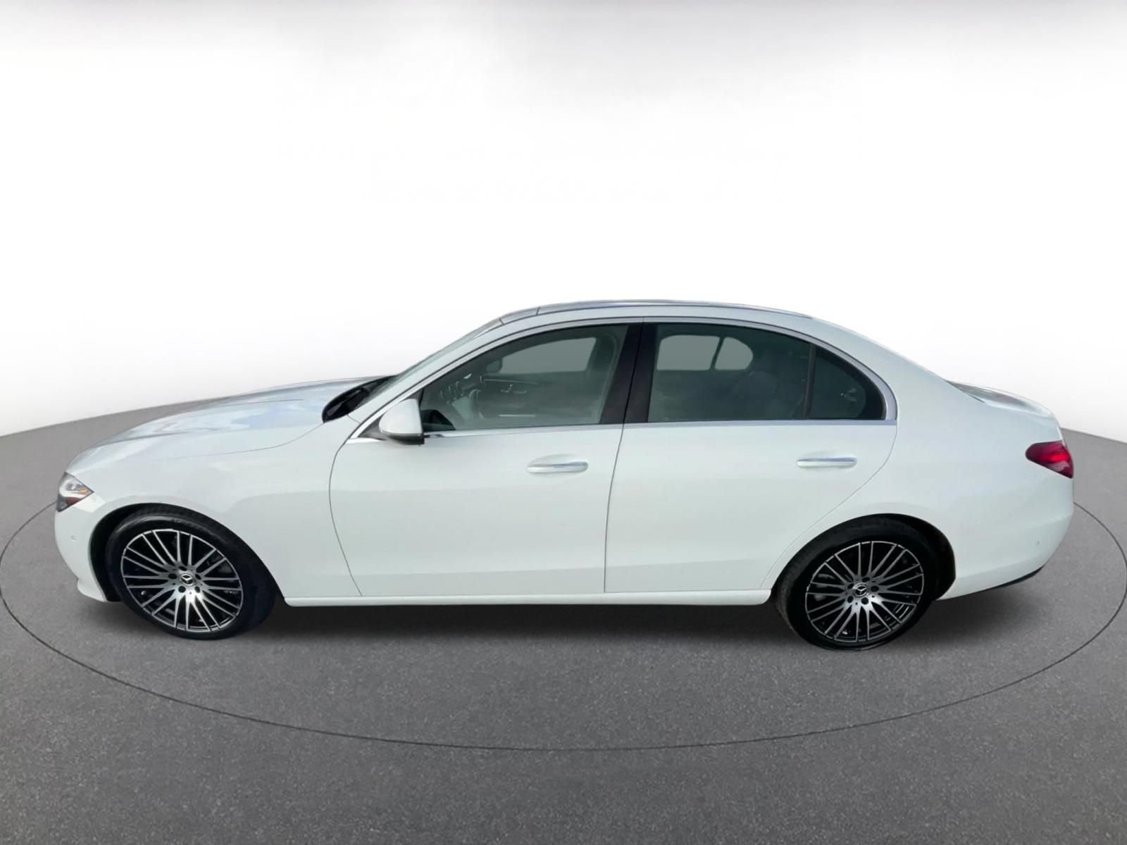 Used 2024 Mercedes-Benz C 300 Sedan image 8
