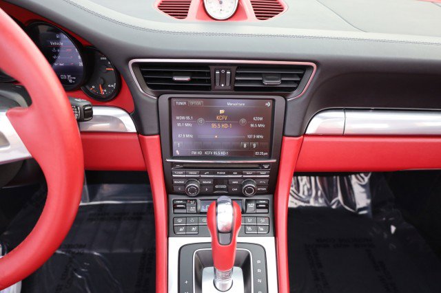 Used 2013 Porsche 911 Carrera S image 34
