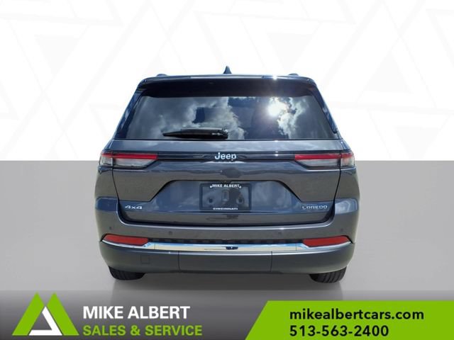 Used 2023 Jeep Grand Cherokee Laredo AWD/4WD image 6