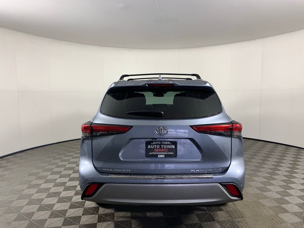 Used 2020 Toyota Highlander Platinum AWD/4WD image 10