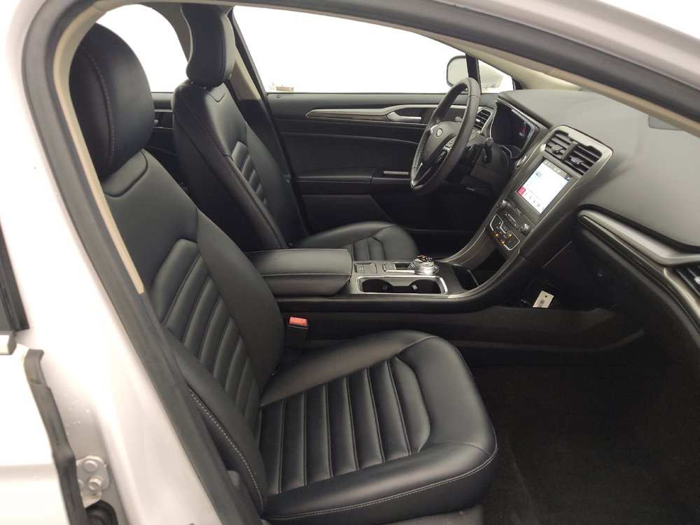 Used 2019 Ford Fusion SEL FWD image 21