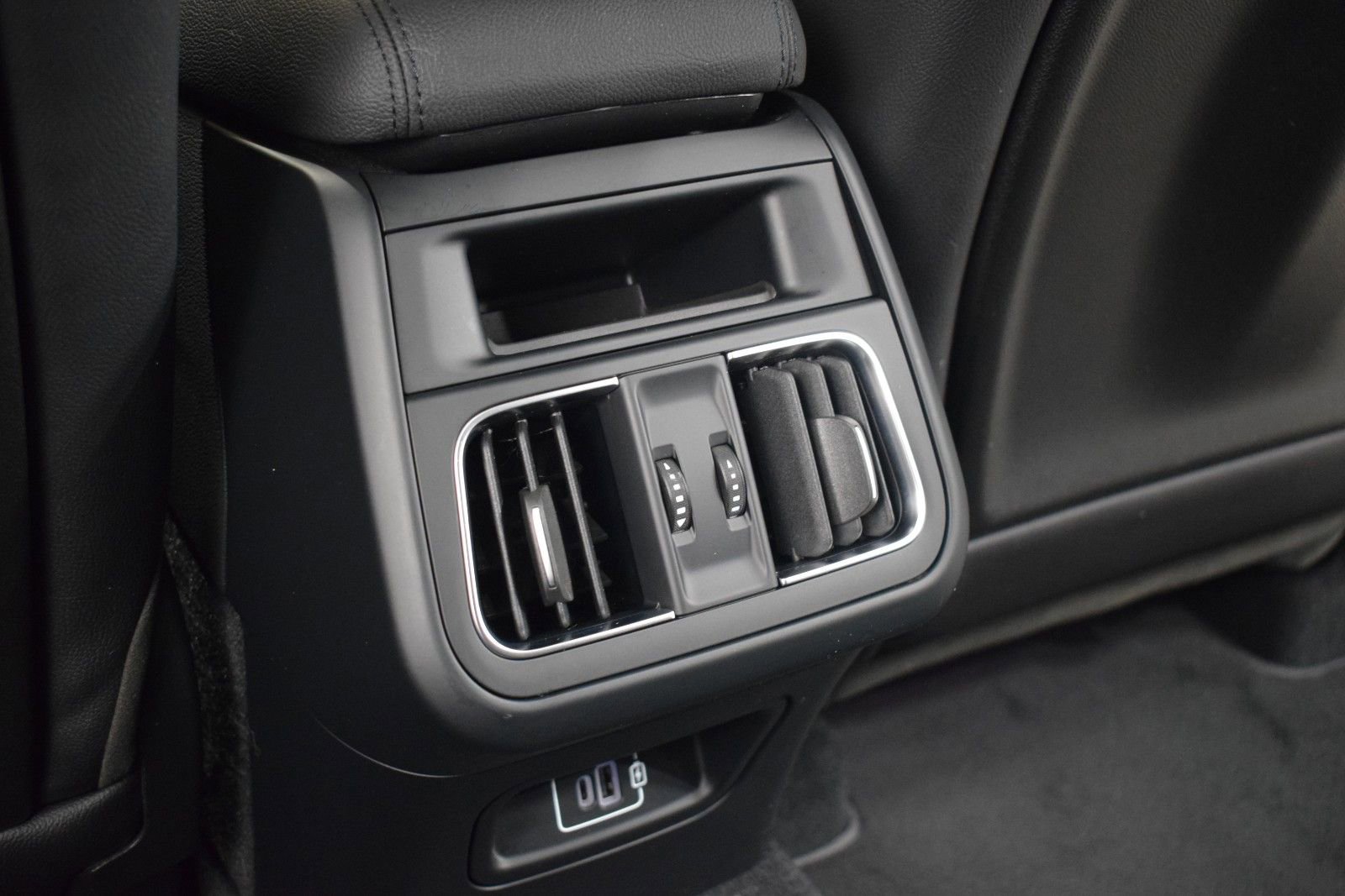Certified 2023 Maserati Grecale Modena AWD/4WD image 21