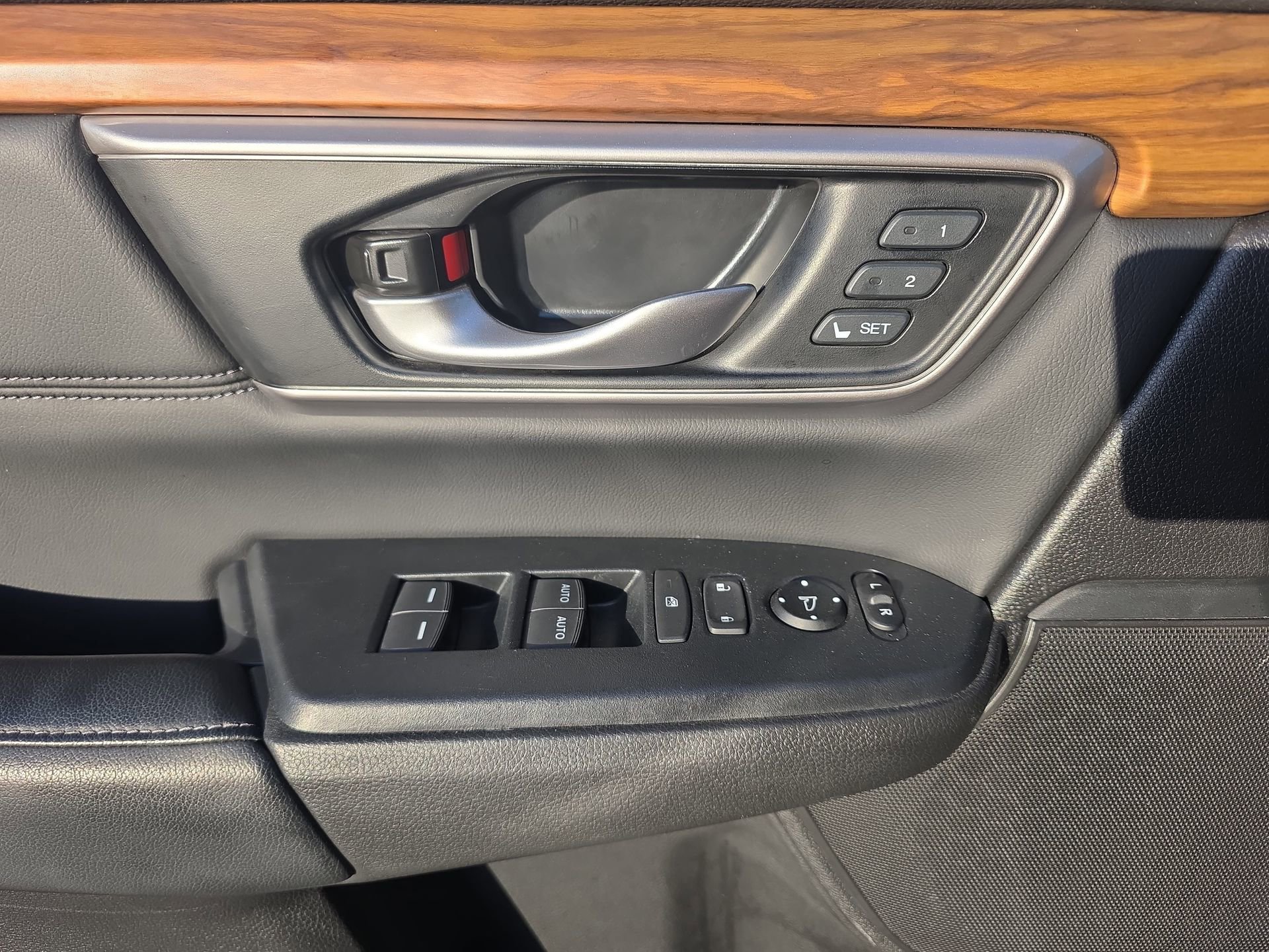 Used 2022 Honda CR-V EX-L image 25