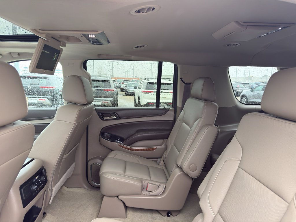 Used 2017 Chevrolet Suburban Premier image 32