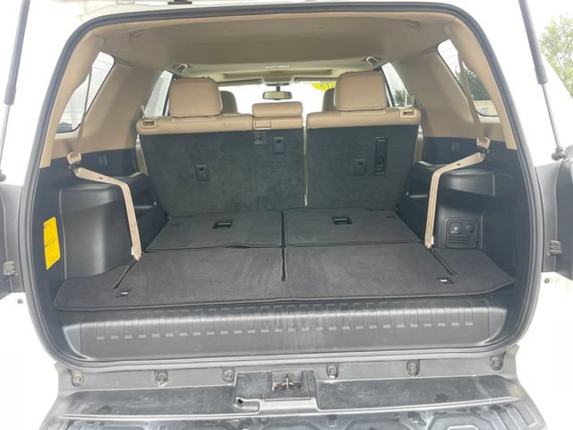 Used 2018 Toyota 4Runner SR5 Premium AWD/4WD image 31