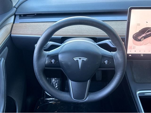 Used 2023 Tesla Model Y Long Range image 11
