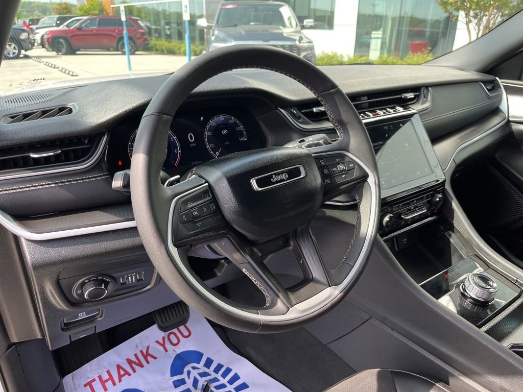 Used 2024 Jeep Grand Cherokee Altitude image 6
