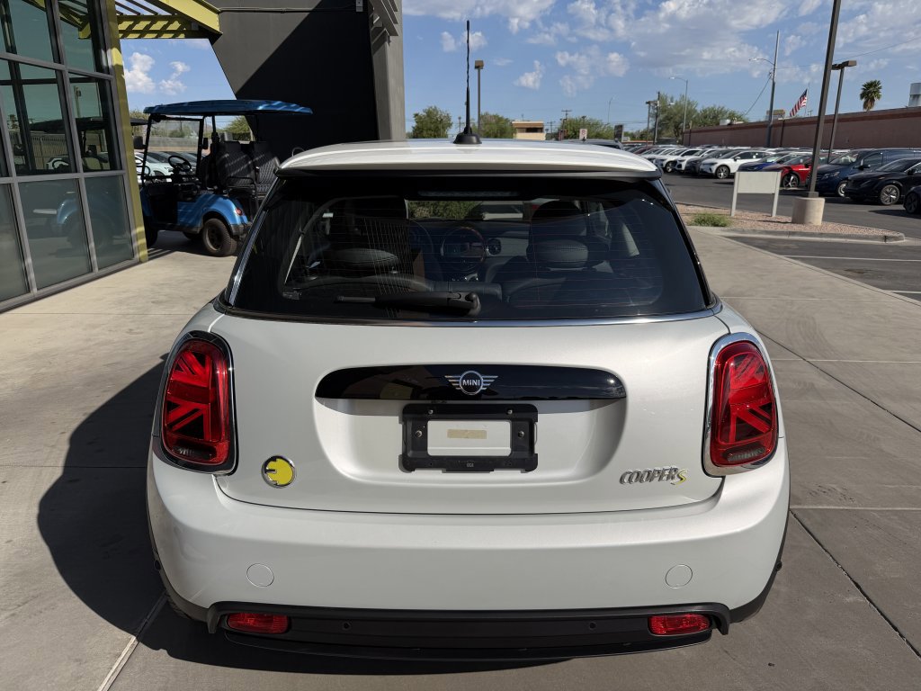 Used 2023 MINI Cooper SE image 13