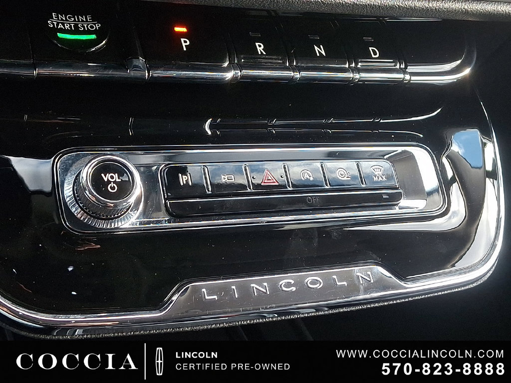 Certified 2024 Lincoln Corsair AWD image 17