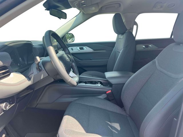 Used 2026 Ford Explorer Active AWD/4WD image 20