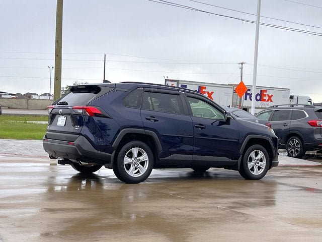 Used 2020 Toyota RAV4 XLE w/ Convenience Package AWD/4WD image 5
