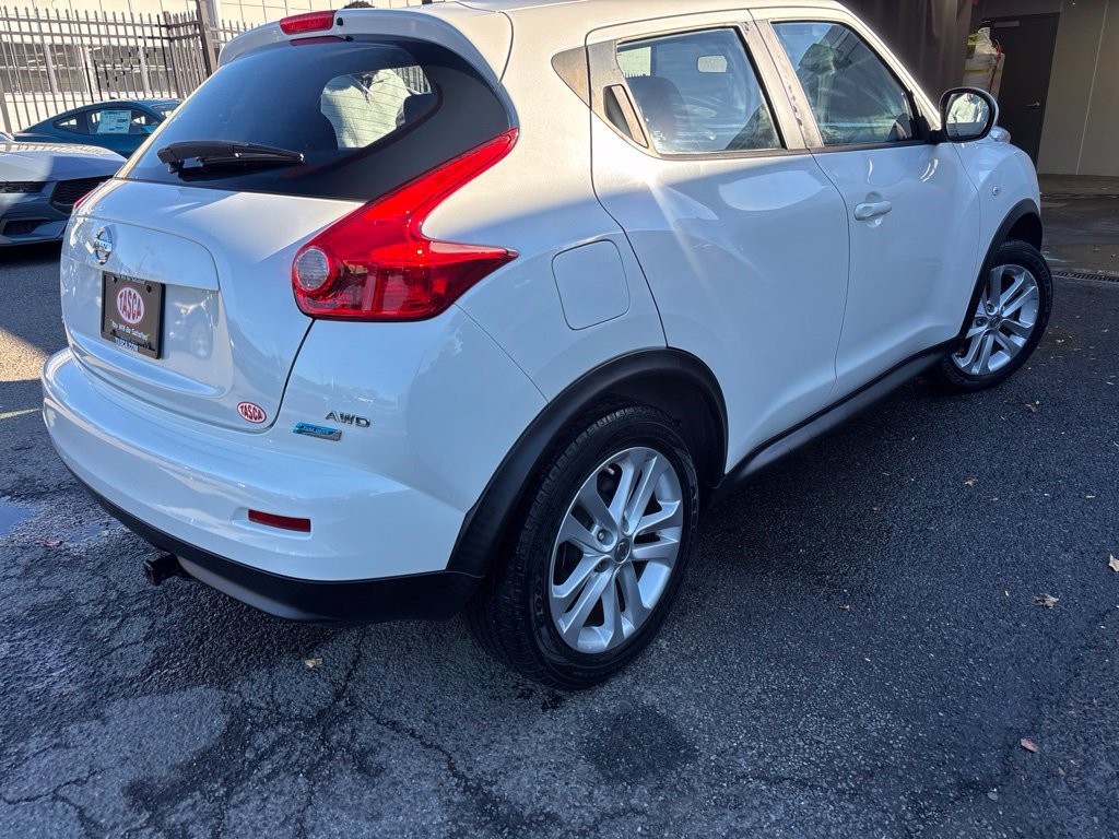 Used 2014 Nissan Juke S AWD/4WD image 6