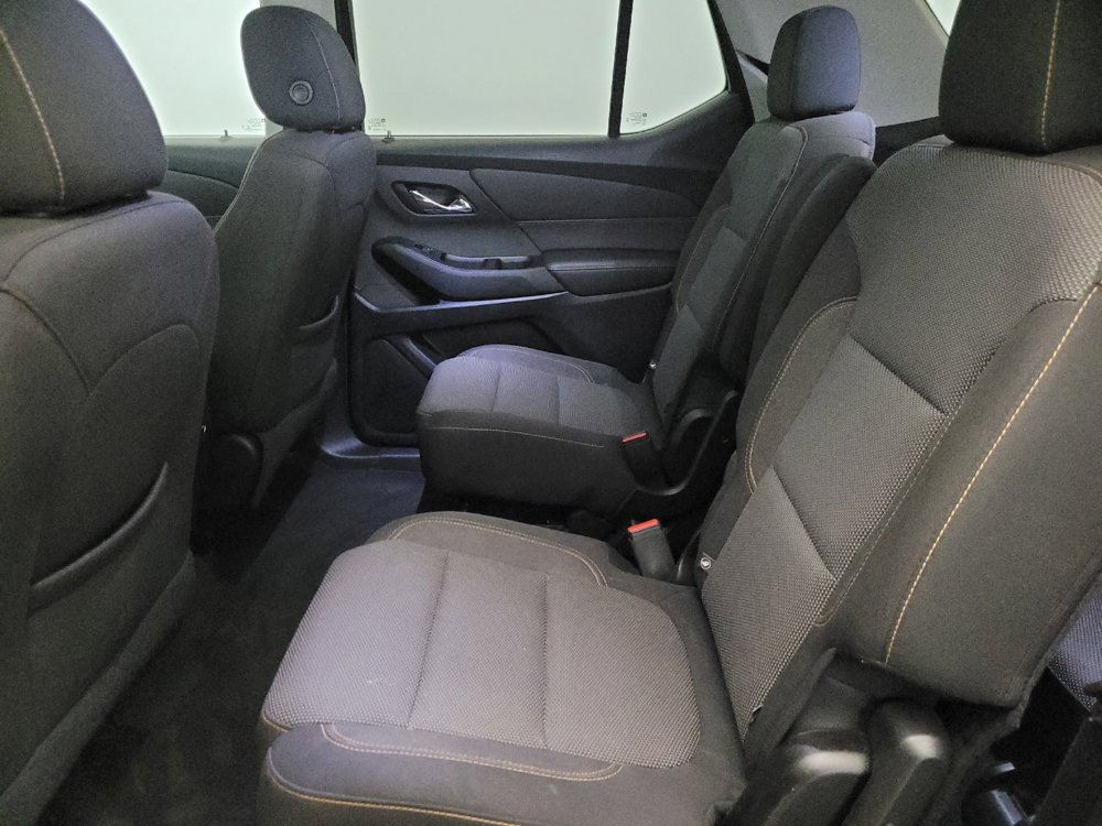 Used 2019 Chevrolet Traverse LT image 18