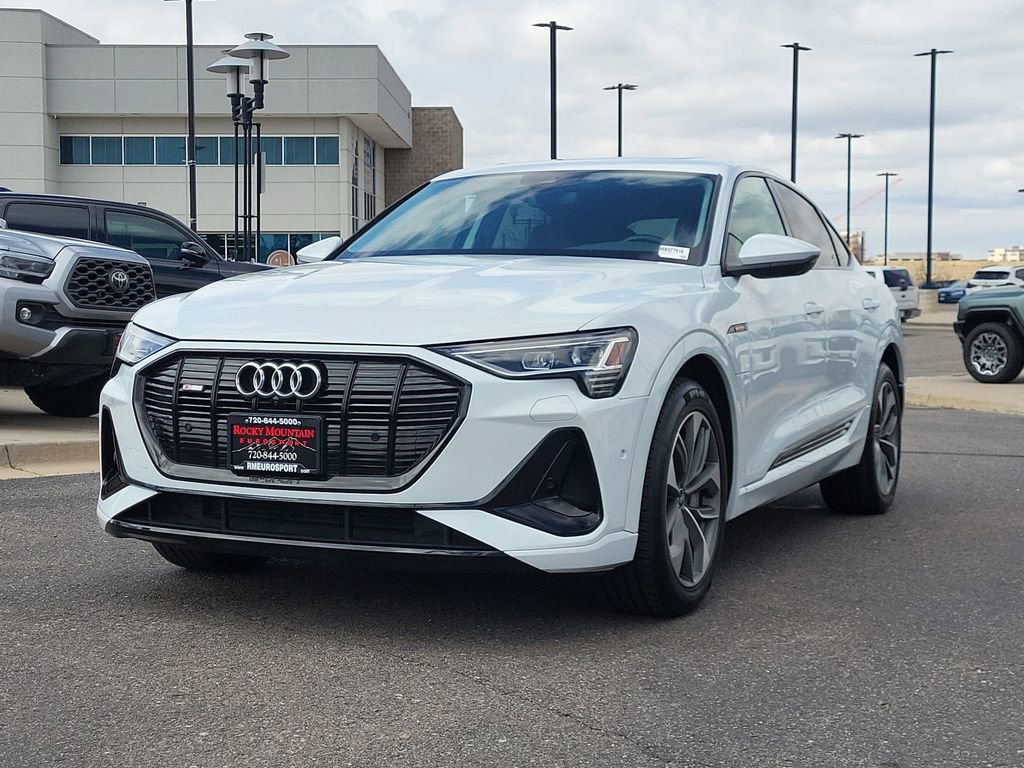 Used 2021 Audi e-tron Premium Plus w/ Premium Plus Package AWD/4WD image 8