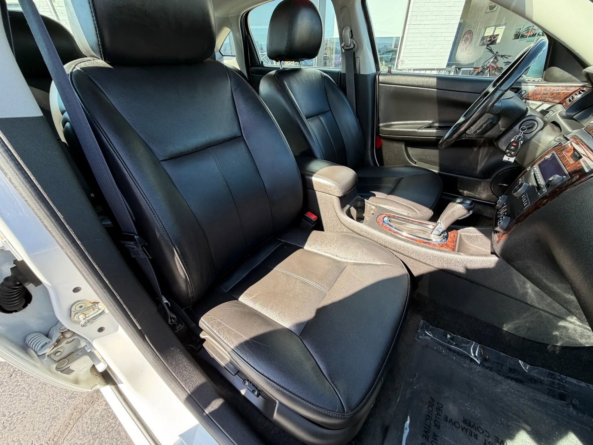 Used 2013 Chevrolet Impala LTZ FWD image 12