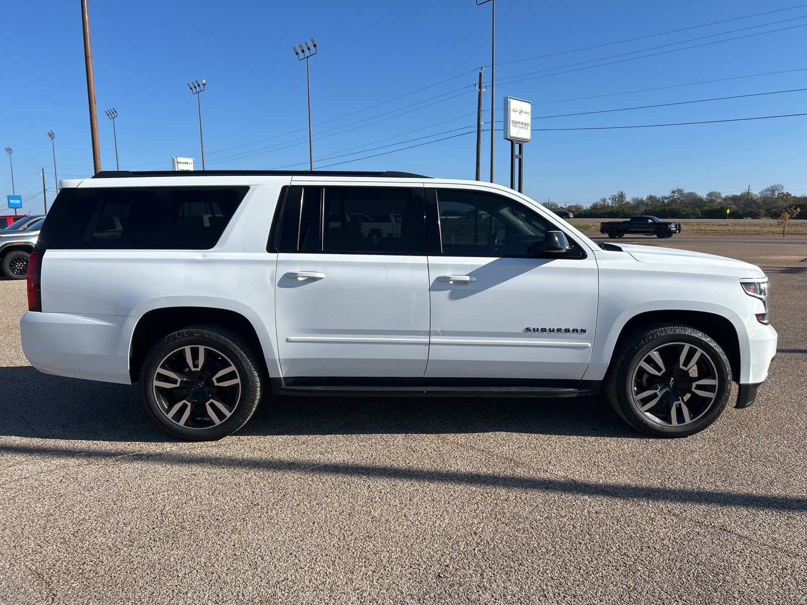 Used 2019 Chevrolet Suburban Premier image 6