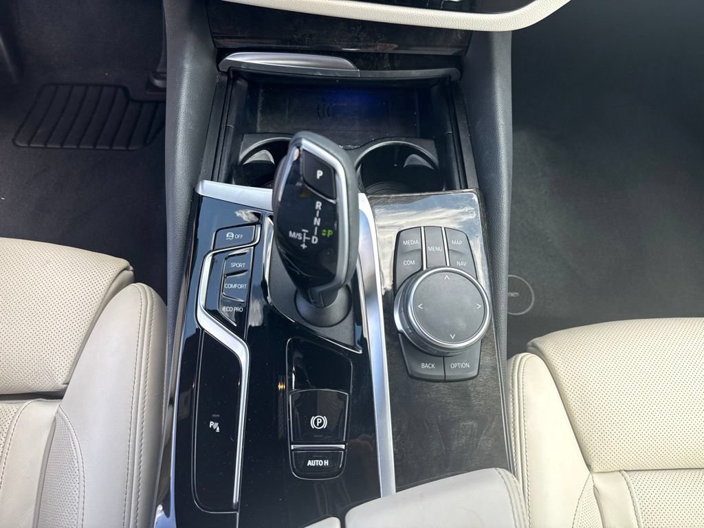 Used 2023 BMW 530i w/ Luxury Seating Package RWD image 18
