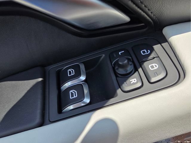 Used 2024 Lotus Emira First Edition RWD image 32