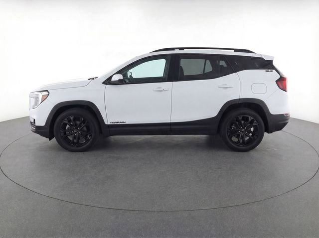 Used 2022 GMC Terrain SLE w/ Driver Convenience Package image 6