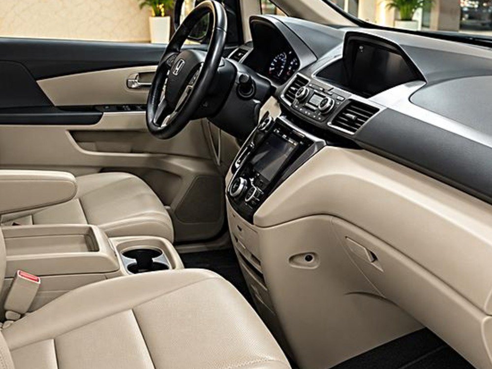 Used 2015 Honda Odyssey Touring Elite image 18