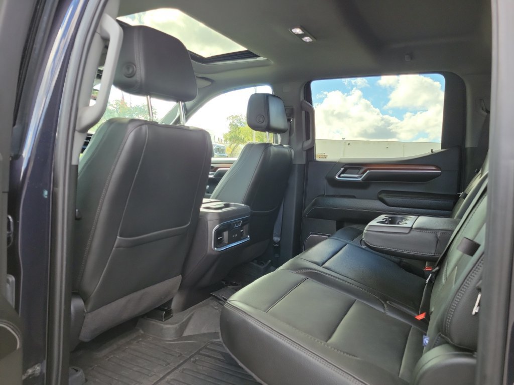 Used 2024 GMC Sierra 1500 Denali w/ Denali Reserve Package AWD/4WD image 11