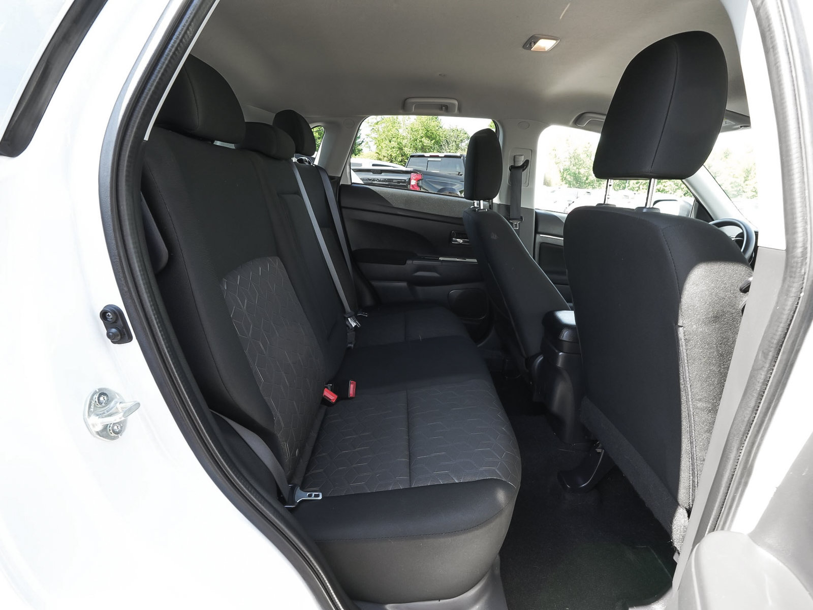 Used 2024 Mitsubishi Outlander Sport ES AWD/4WD image 32
