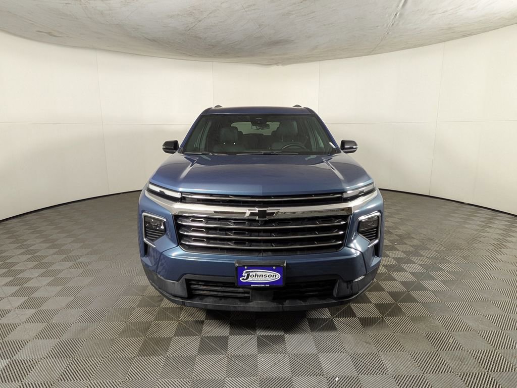 Certified 2025 Chevrolet Traverse LT AWD/4WD image 2