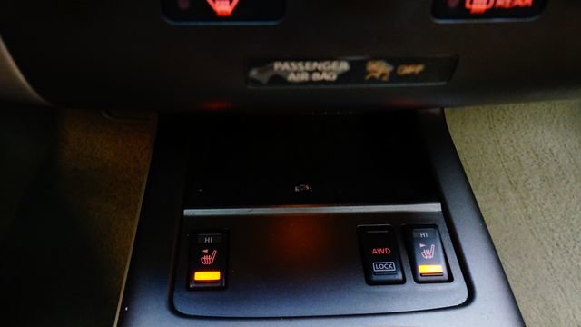 Used 2011 Nissan Murano LE w/ Navigation Pkg AWD/4WD image 21
