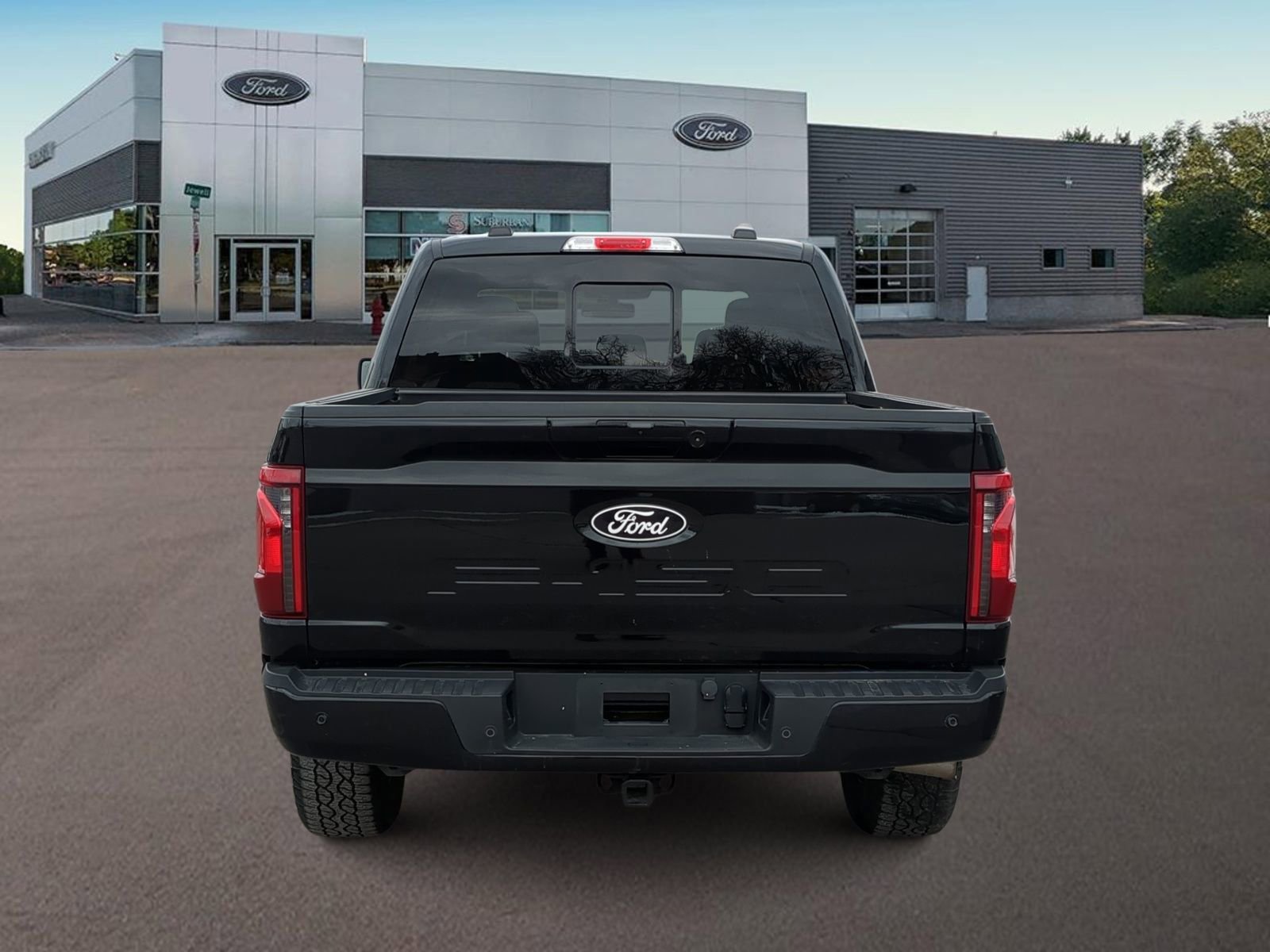 Used 2024 Ford F150 XLT w/ Equipment Group 302A MID image 10