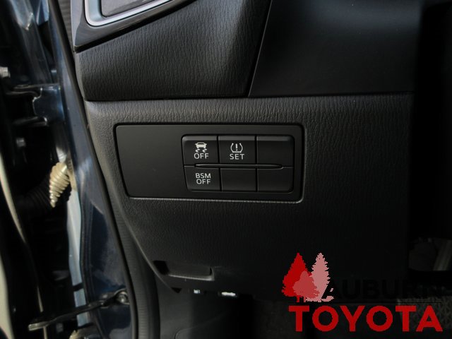 Used 2015 MAZDA MAZDA3 i Touring image 13