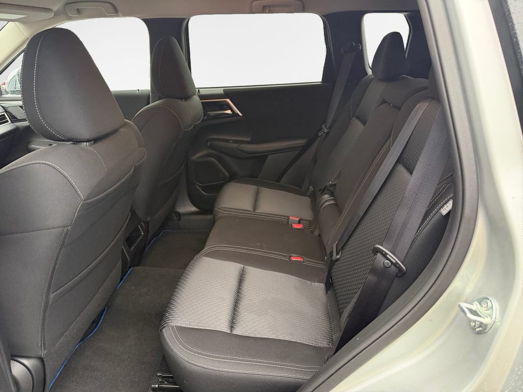Used 2025 Mitsubishi Outlander ES AWD/4WD image 24