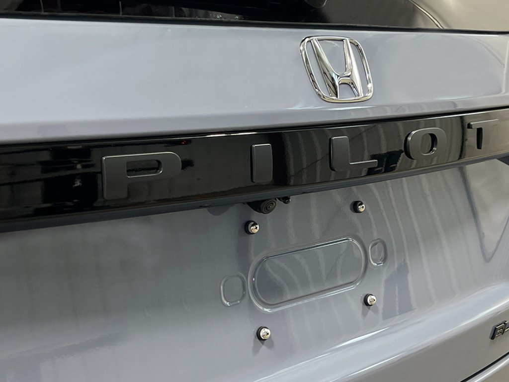 New 2026 Honda Pilot Black Edition image 7