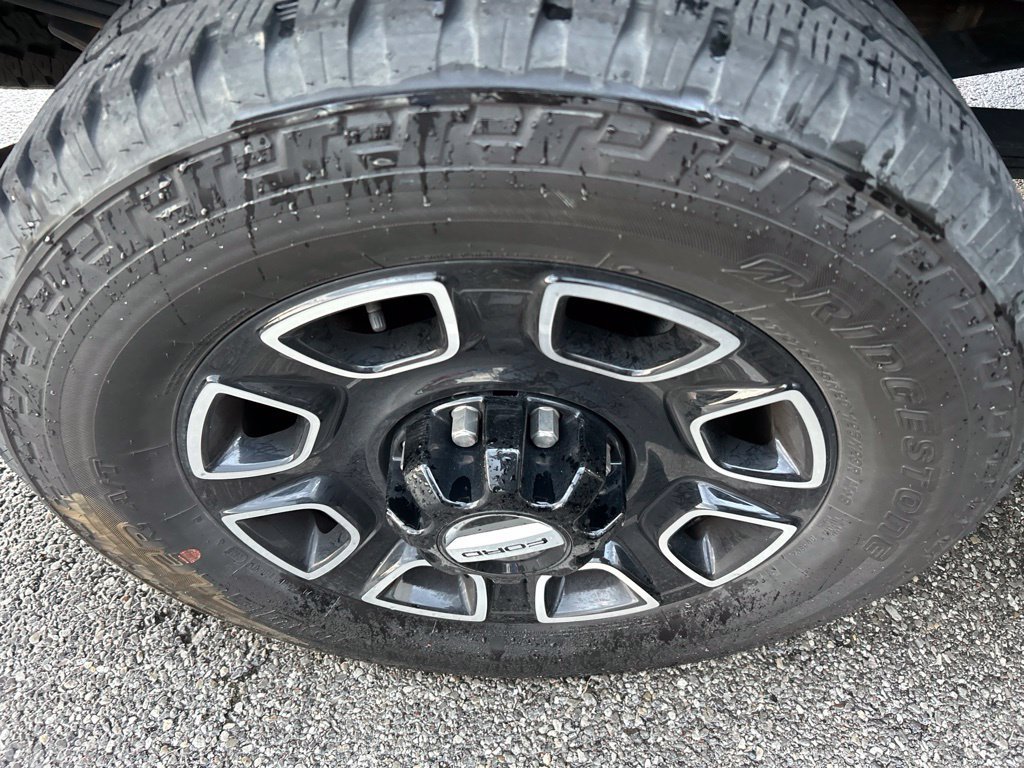 Used 2025 Ford F350 Platinum AWD/4WD image 7