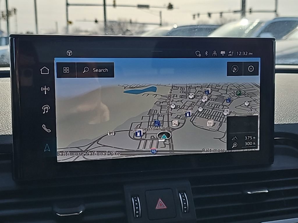 Used 2024 Audi Q5 e Prestige w/ Prestige Package image 7