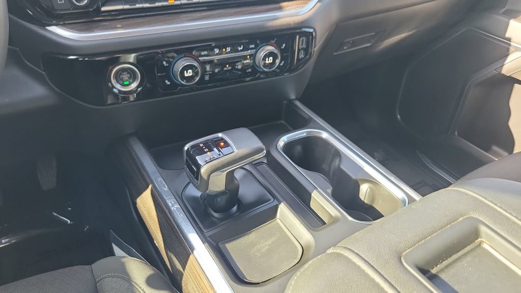 Used 2022 Chevrolet Silverado 1500 RST AWD/4WD image 16