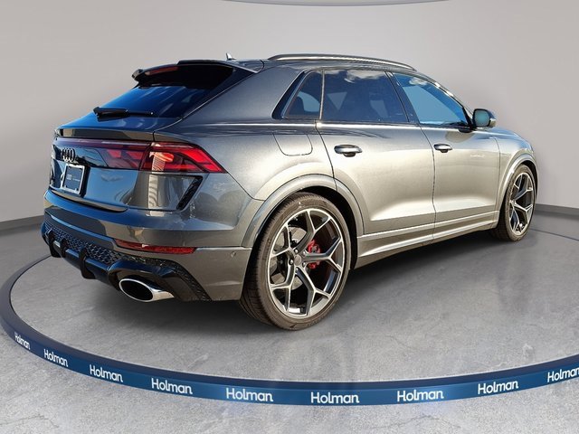 New 2026 Audi RS Q8 performance image 3