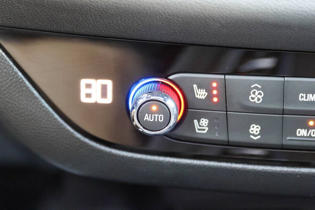 Used 2022 Buick Enclave Avenir w/ Avenir Technology Package AWD/4WD image 26