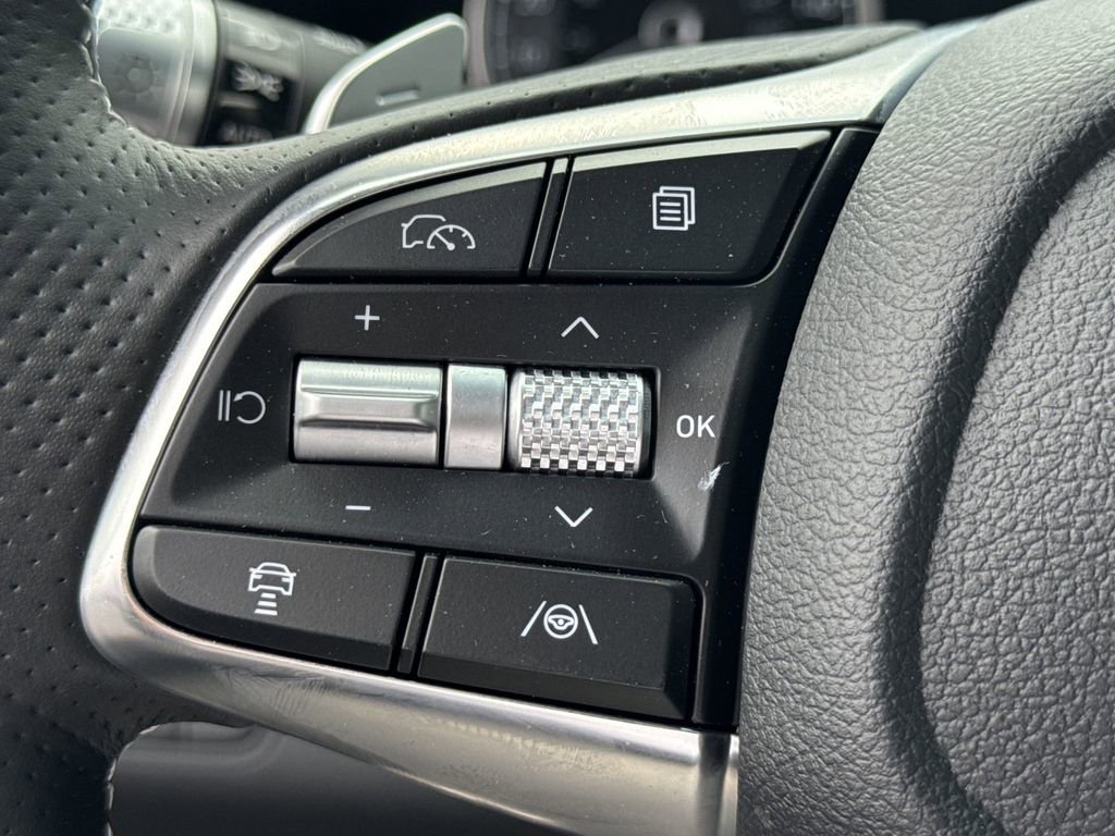 New 2025 Genesis G70 2.5T w/ Sport Prestige Package image 29