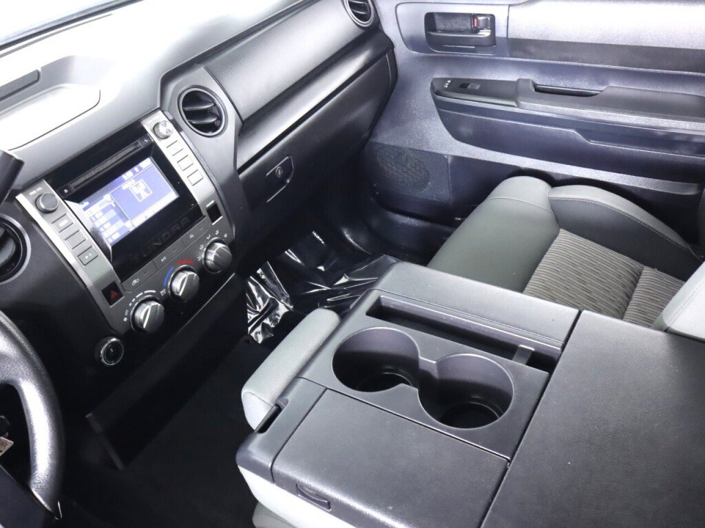 Used 2015 Toyota Tundra SR image 28