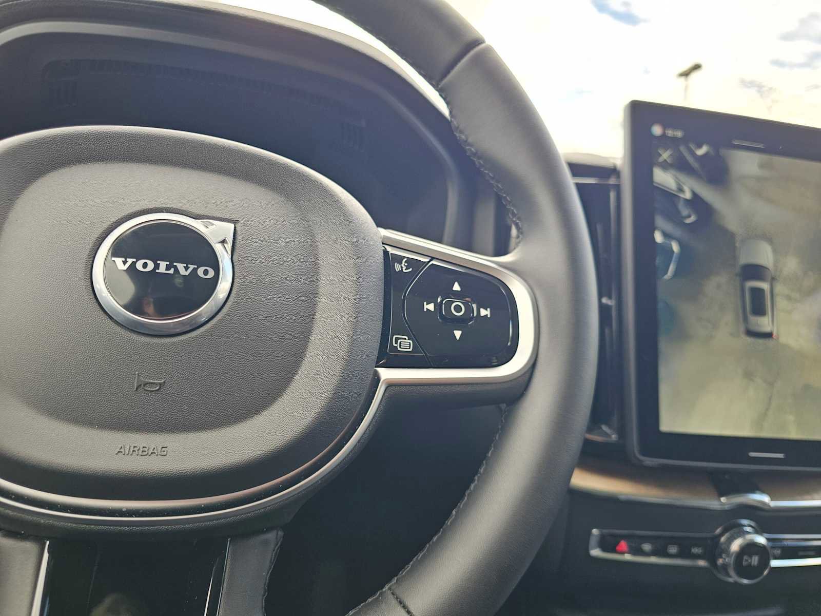 Used 2026 Volvo XC60 B5 Ultra w/ Protection Package Premier AWD/4WD image 32