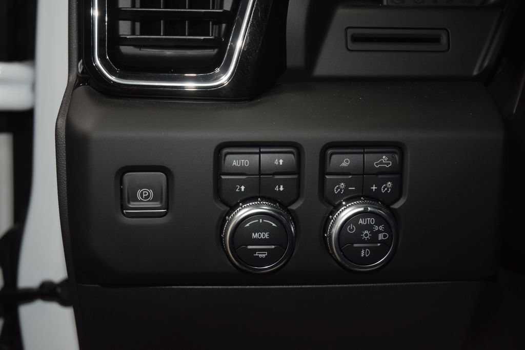 Used 2023 GMC Sierra 1500 Denali AWD/4WD image 38