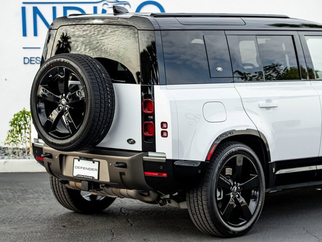 Used 2021 Land Rover Defender 110 X-Dynamic HSE image 7