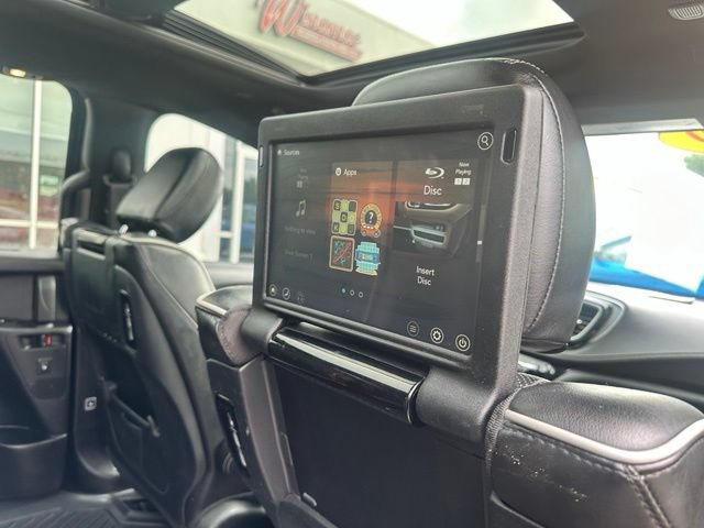 Used 2019 Chrysler Pacifica Limited w/ S Appearance Package FWD image 20