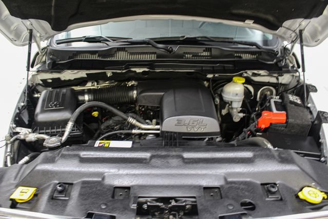 Used 2024 RAM 1500 Classic SLT AWD/4WD image 13