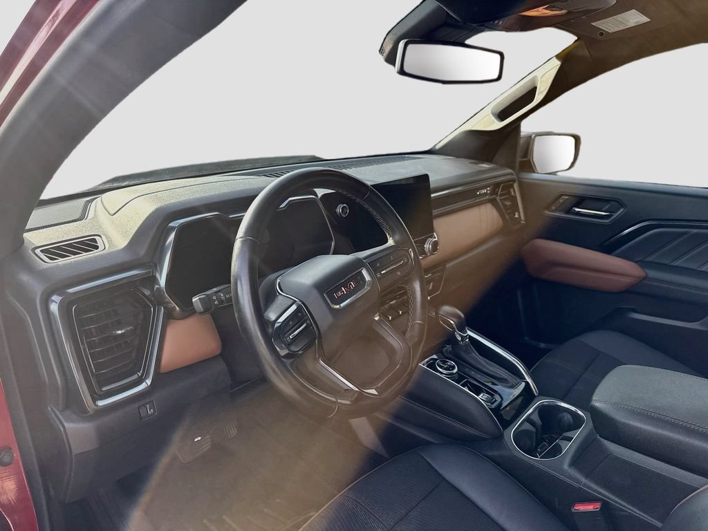 Used 2024 GMC Canyon AT4 AWD/4WD image 9